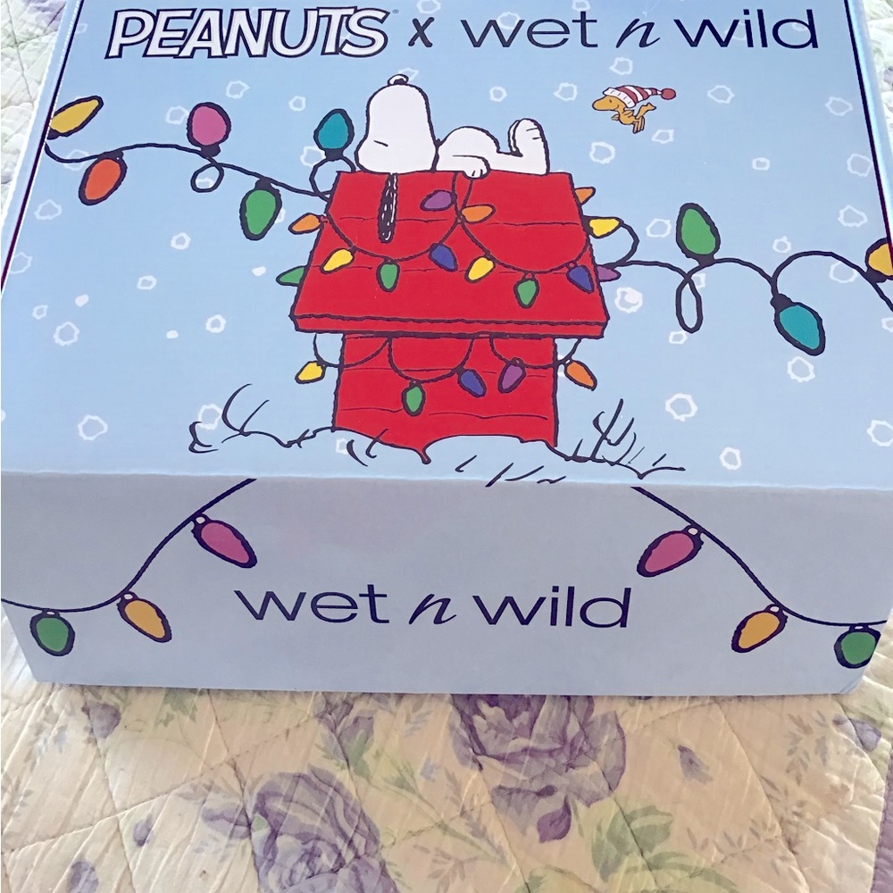 New Limited Wet N Wild x Peanuts PR Box 11 products + Bonus Sample